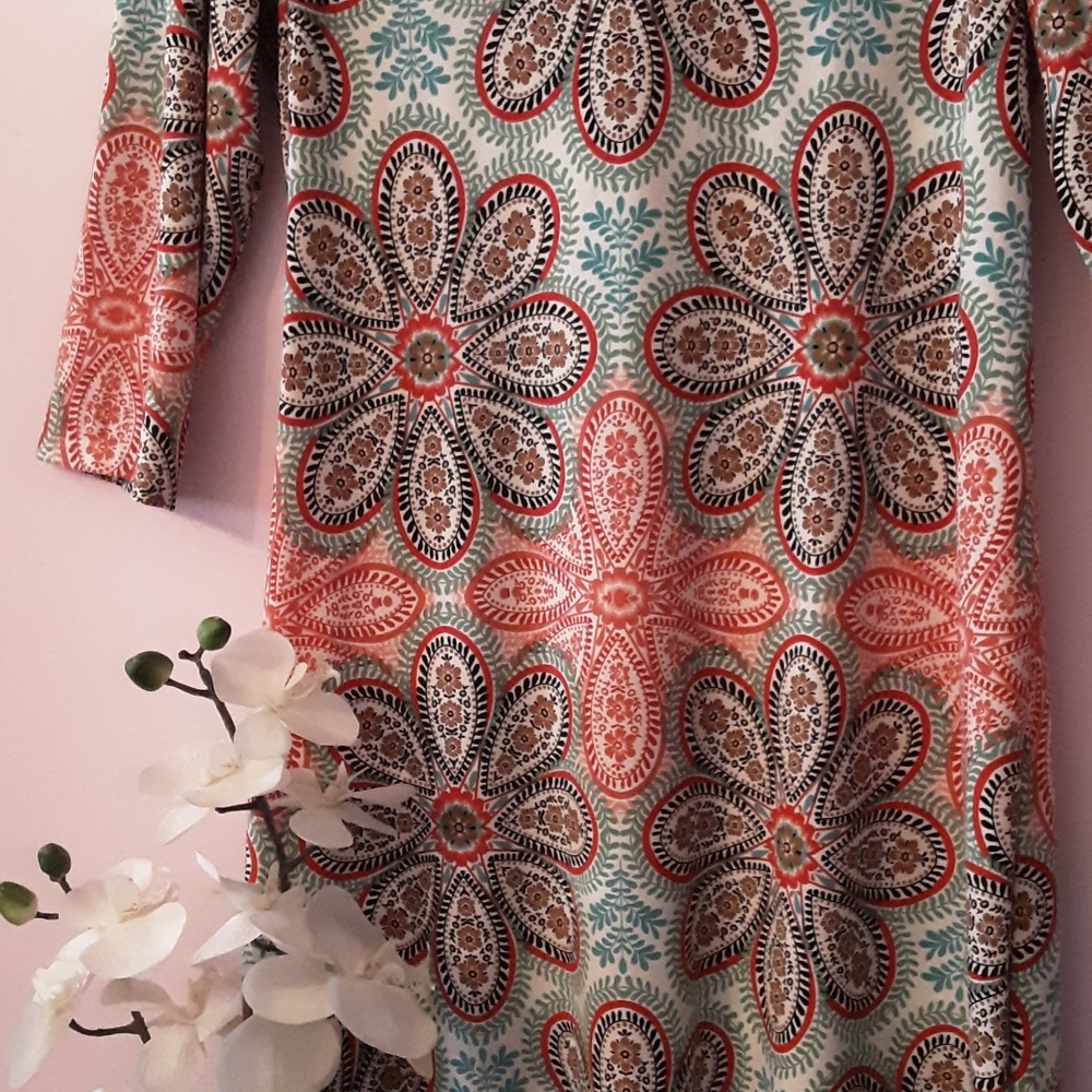 Pretty Spring Dress - Picture 2 of 5